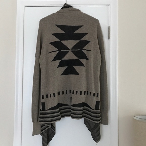 Cardigan - Picture 2 of 3